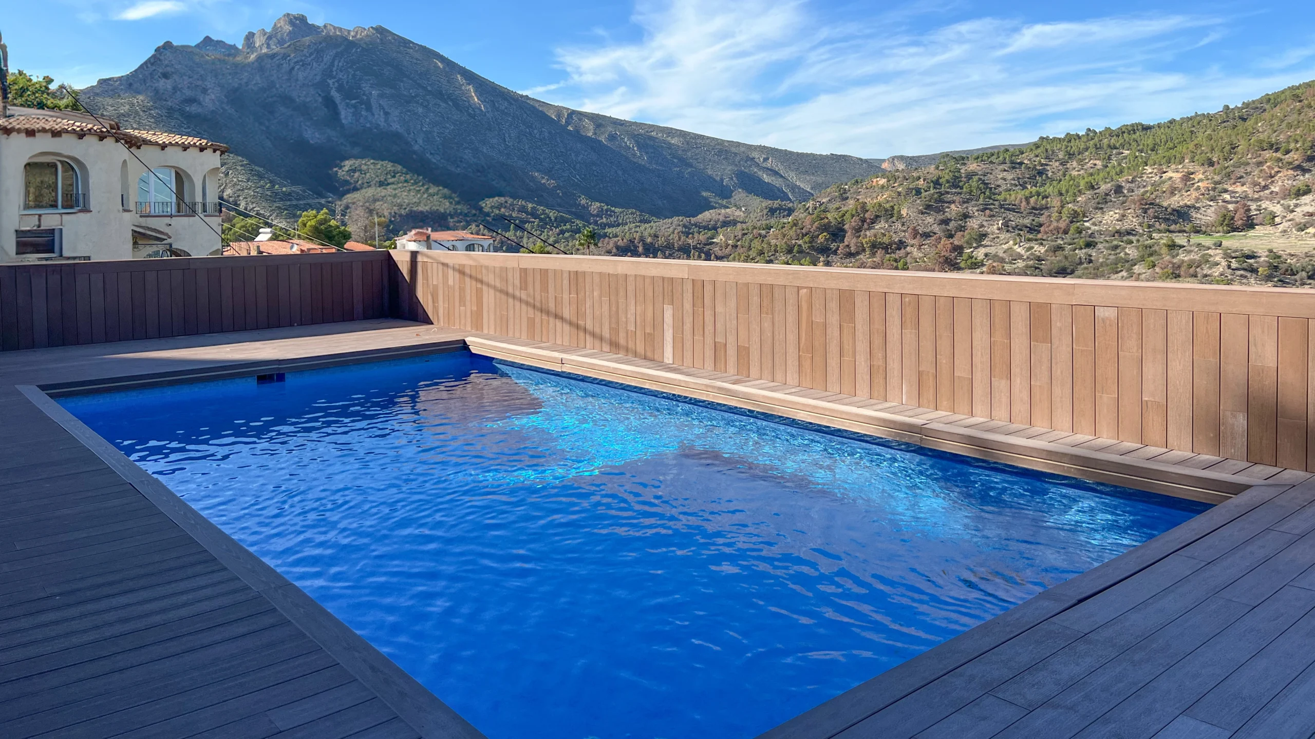Maryvilla Calpe property for sale with pool, sun terrace and panoramic views
