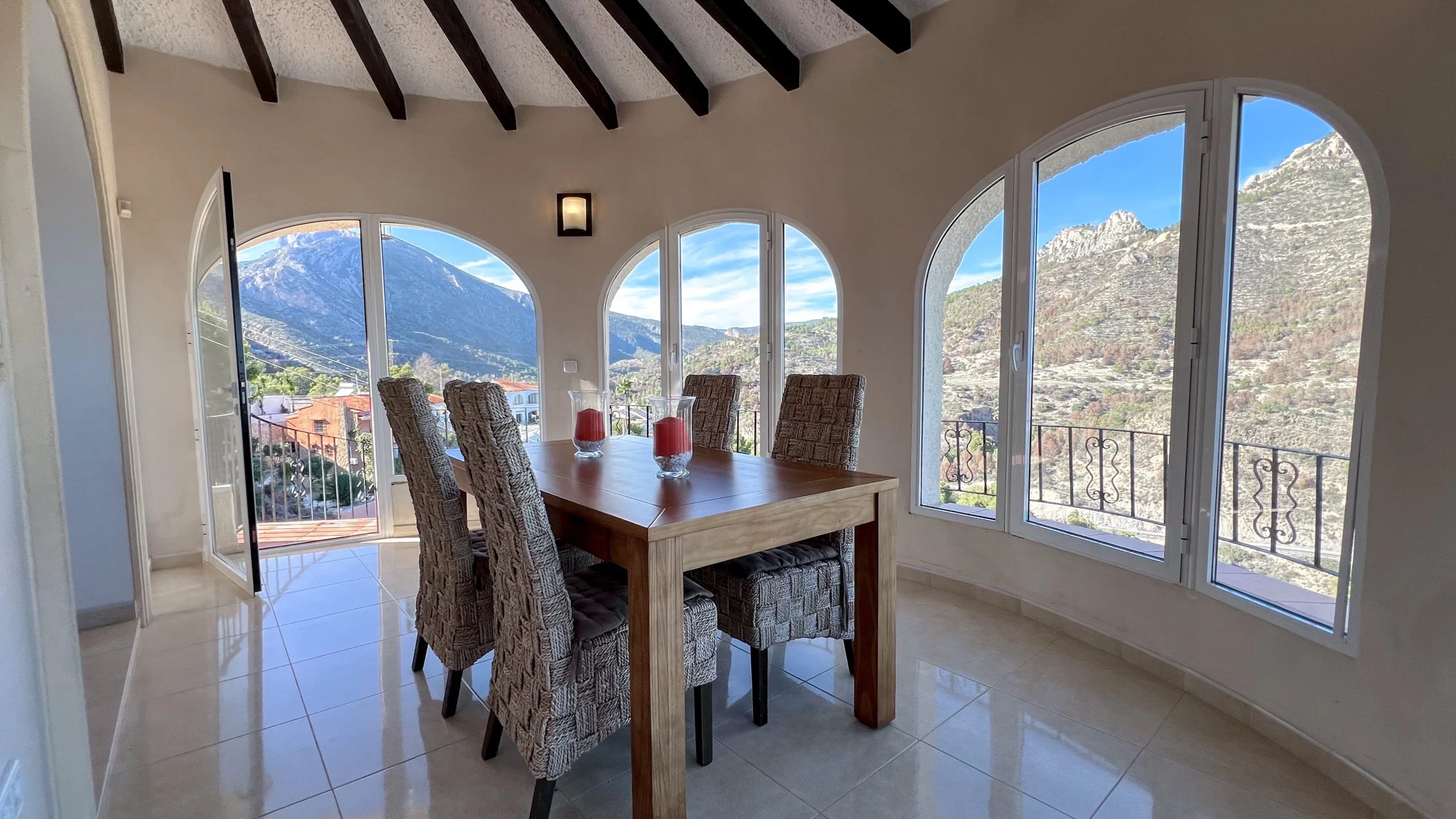 Kitchen in Maryvilla Calpe property for sale with storage and worktops