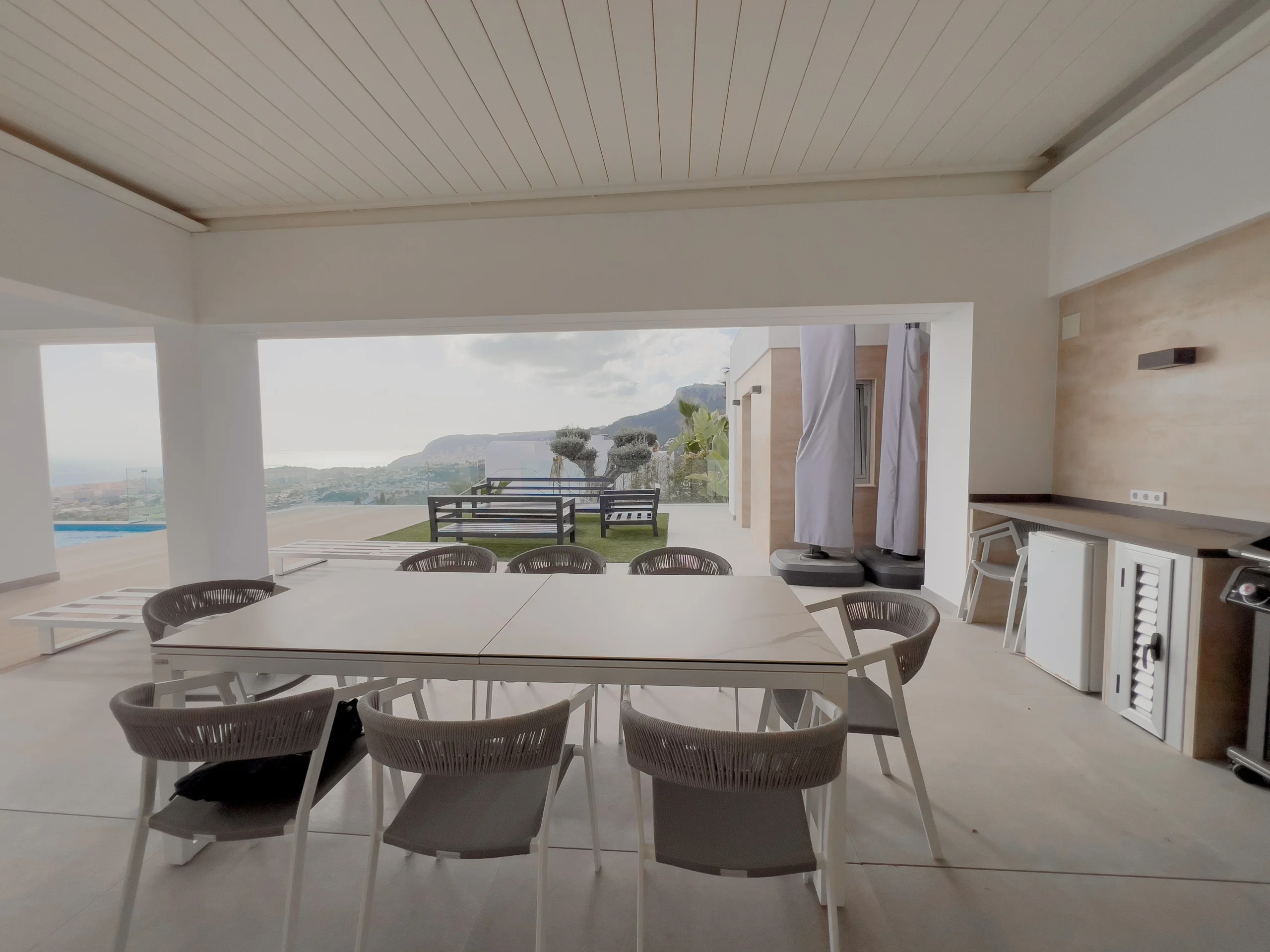 Luxury Modern Villa For Sale In Calpe with Panoramic Sea and Mountain Views. - street-level elevation of villa
