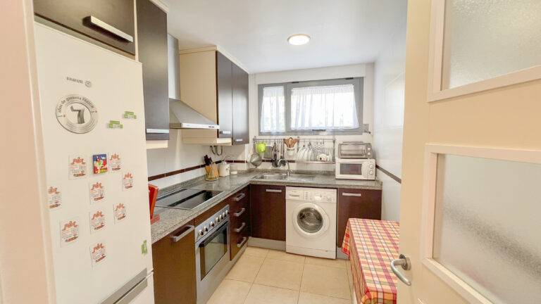 Sea-View Apartment in Calpe Near Arenal-Bol Beach