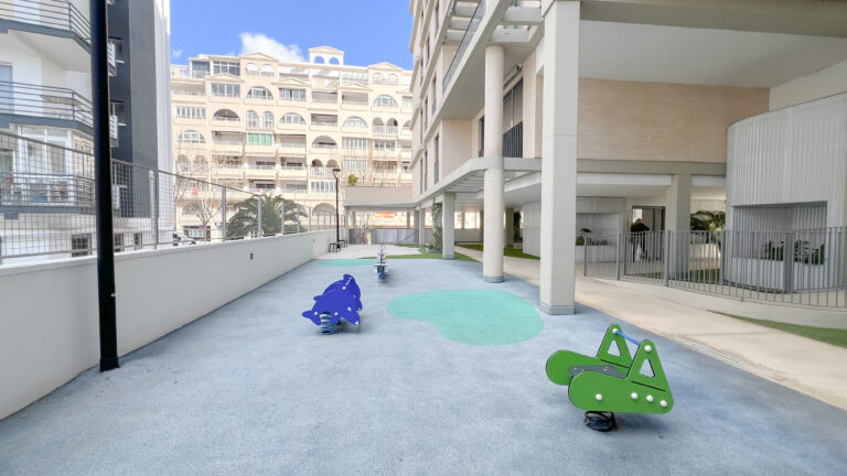 Kinderspielplatz in der Wohnanlage IseaCalpe, Calpe
