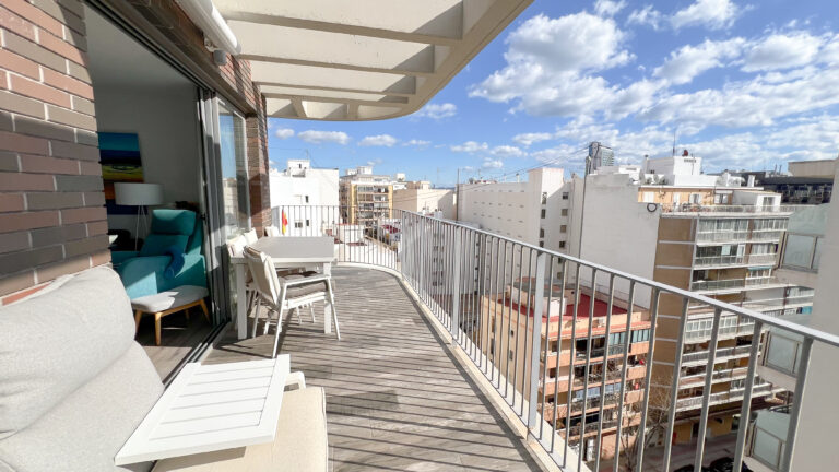 Penthouse-Terrasse mit Stadt- und teilweisem Meerblick in IseaCalpe, Calpe