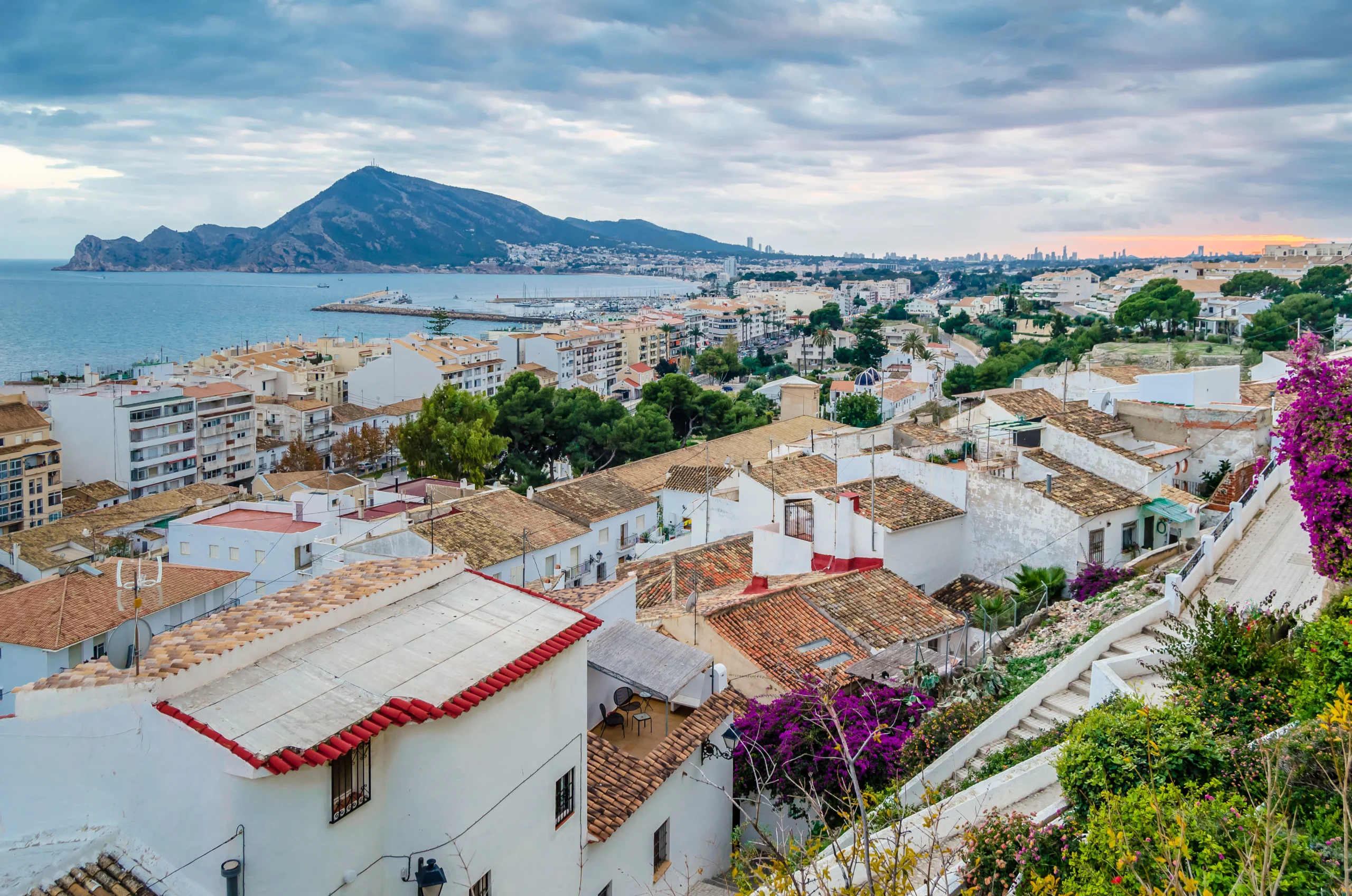 Properties for sale in Altea with village and sea views