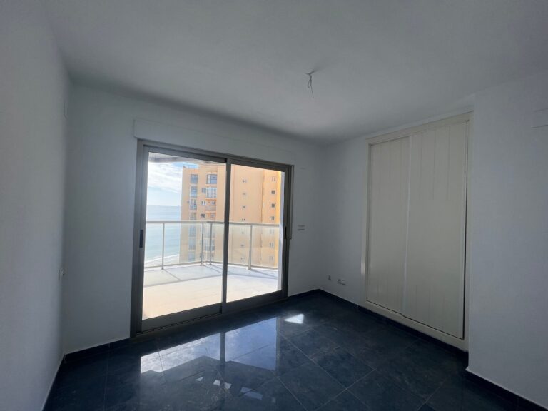Beachfront Penthouse for Sale in Calpe, La Fossa