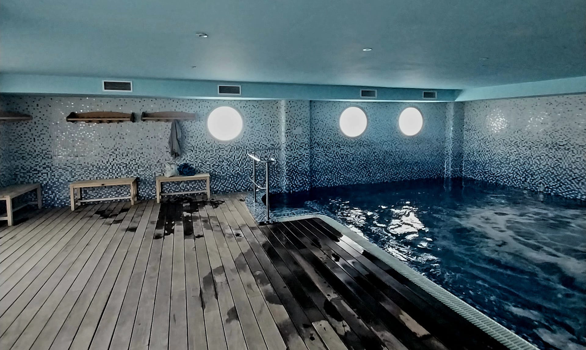 First Line Beach Penthouse with Panoramic Sea & Mountain Views for Sale in Calpe