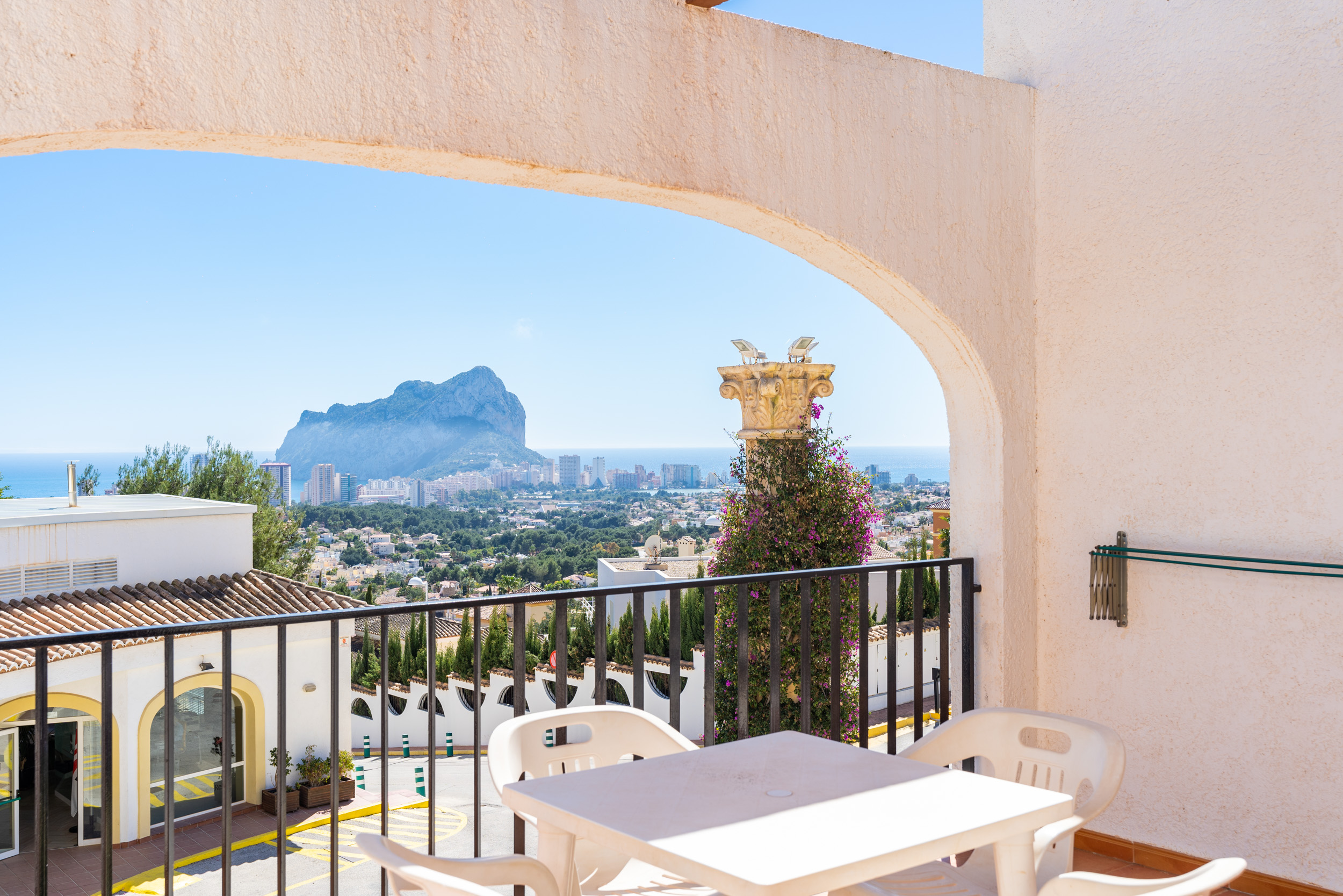 Panoramic Sea View Bunngalows for Sale in Calpe – Resort-Style Living Just 2.5 km from the Beach