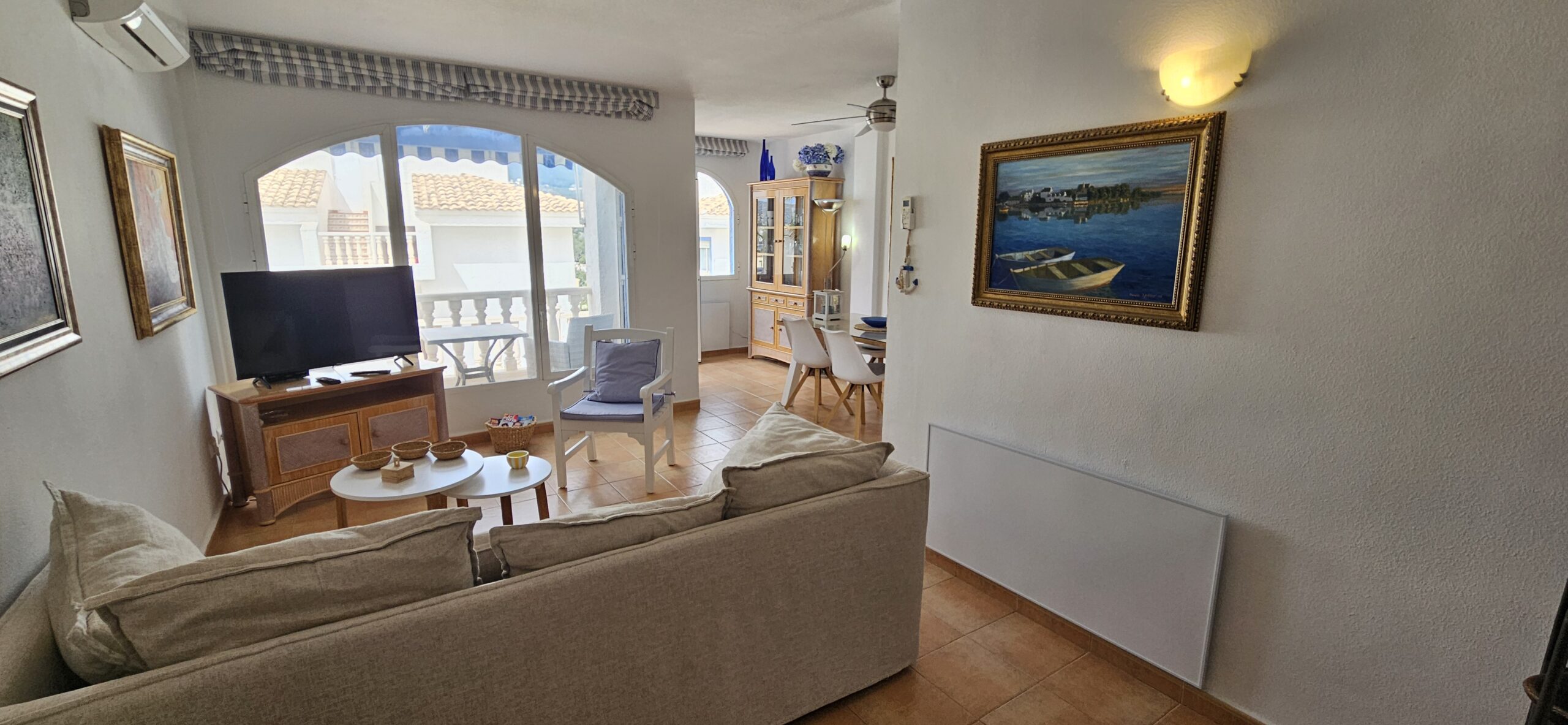 Bright Apartment with Spacious Private Terrace Near the Beach in a Popular Residential Complex, Calpe