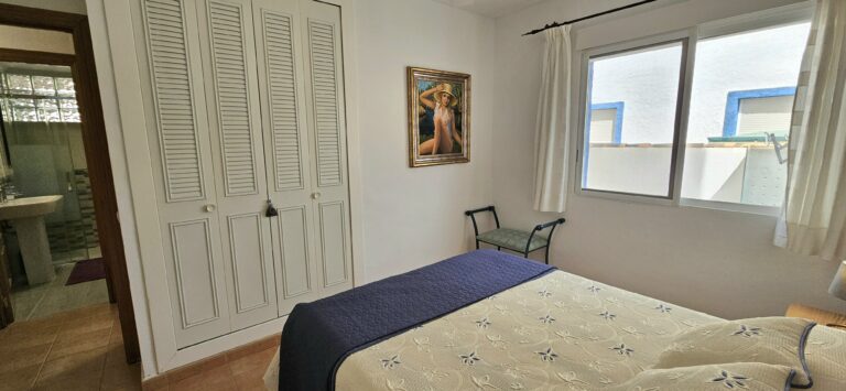 Bright Apartment with Spacious Private Terrace Near the Beach in a Popular Residential Complex, Calpe
