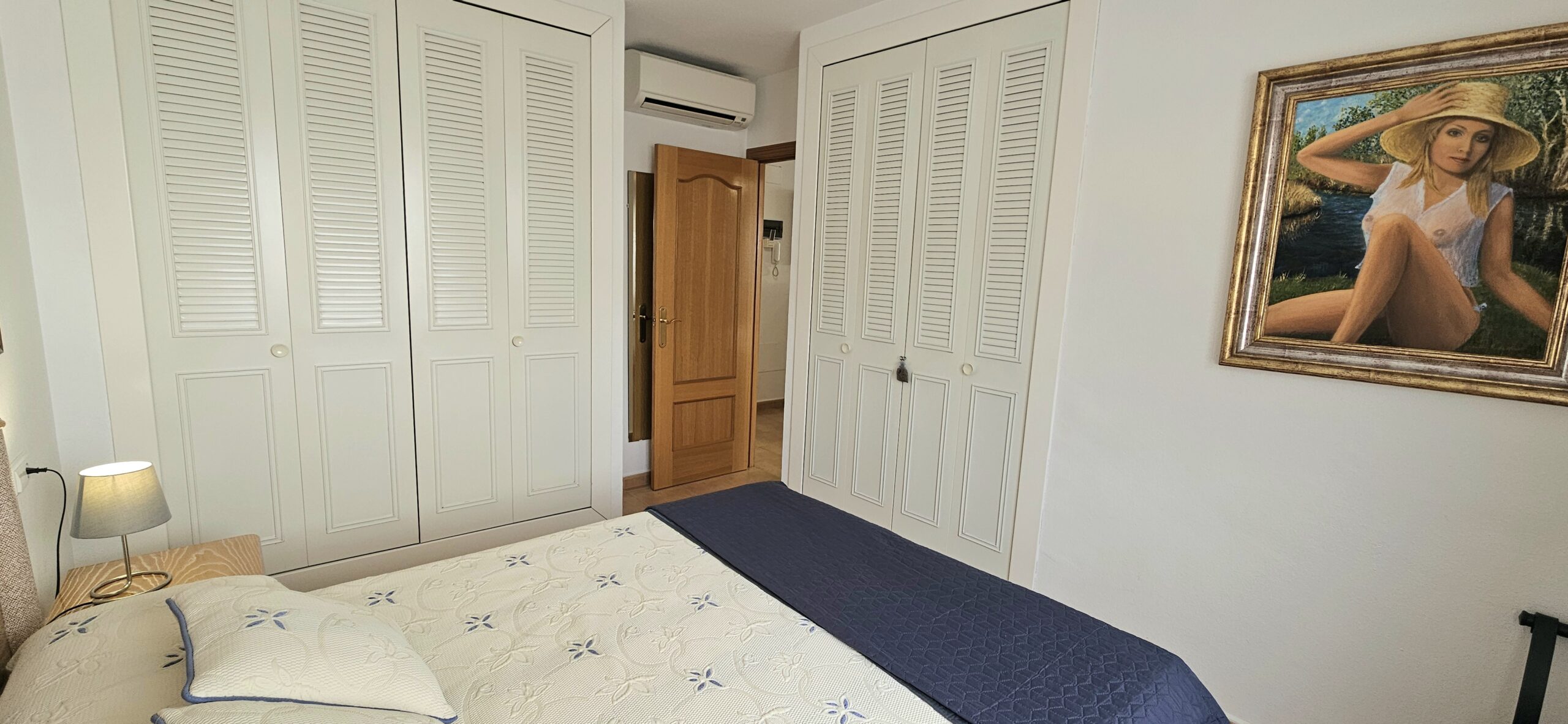 Bright Apartment with Spacious Private Terrace Near the Beach in a Popular Residential Complex, Calpe