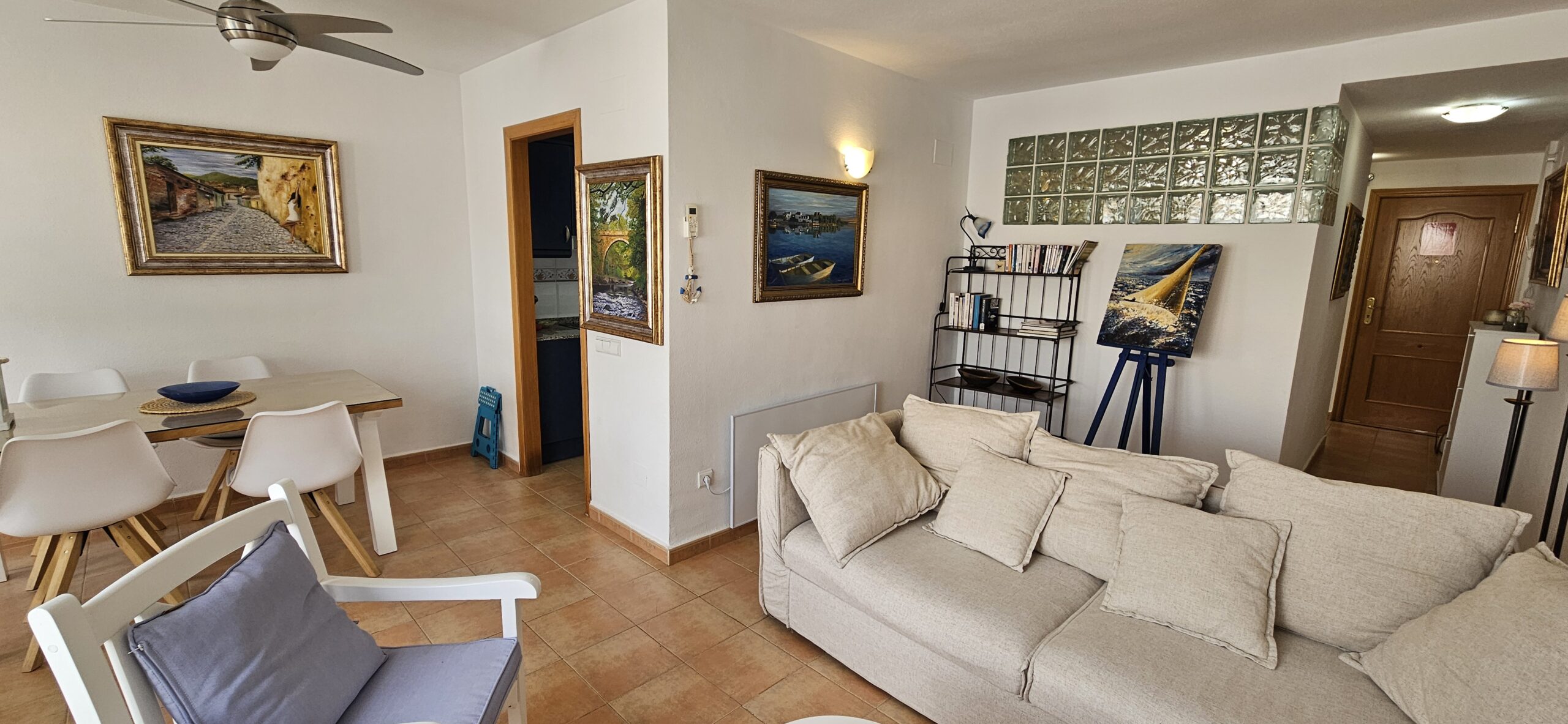 Bright Apartment with Spacious Private Terrace Near the Beach in a Popular Residential Complex, Calpe