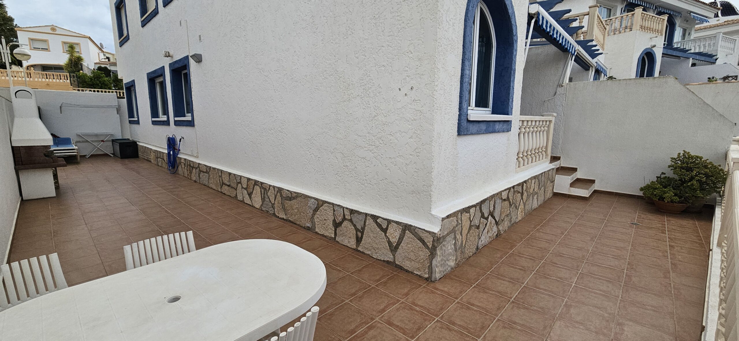 Bright Apartment with Spacious Private Terrace Near the Beach in a Popular Residential Complex, Calpe