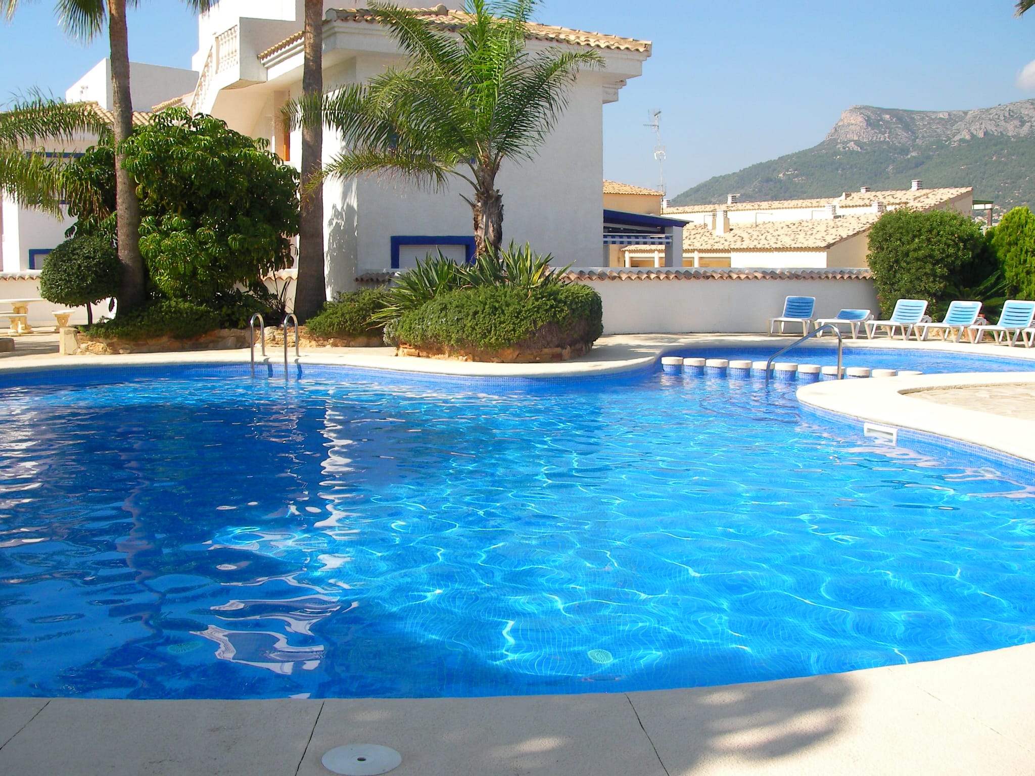 Bright Apartment with Spacious Private Terrace Near the Beach in a Popular Residential Complex, Calpe