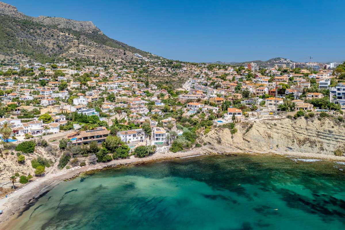 Aerial view of the Maryvilla coastline and Mediterranean Sea near a villa for sale in Calpe.
