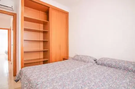 Bedroom with fitted wardrobe in bungalow in Cometa III, Calpe