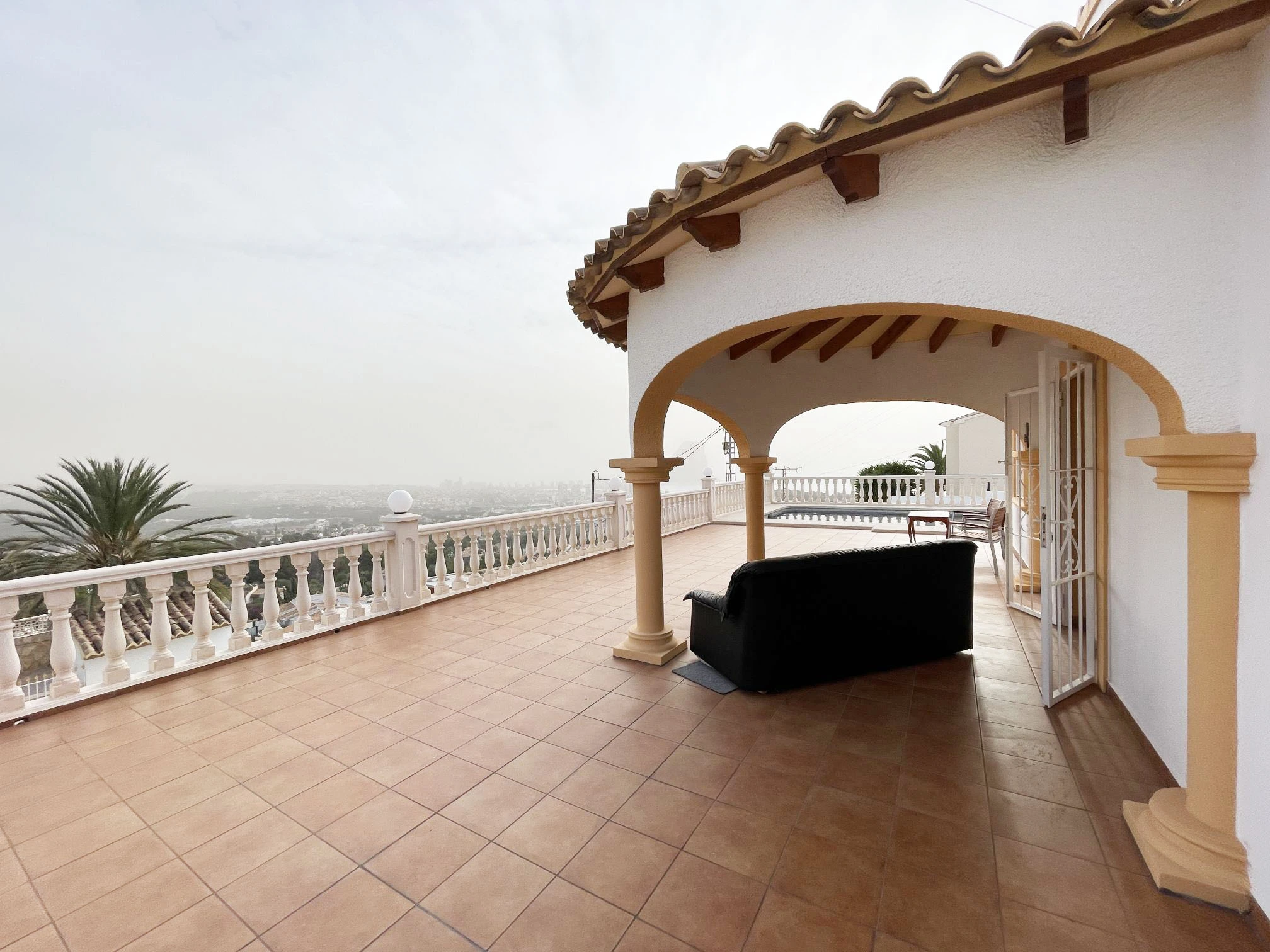 Covered terrace with open views at detached villa in Calpe