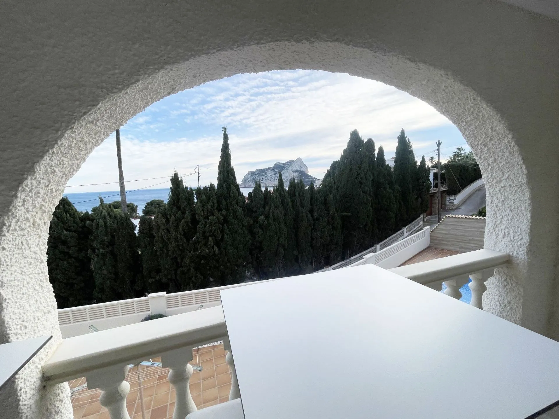 Covered terrace with sea and Peñón de Ifach views at Calpe villa