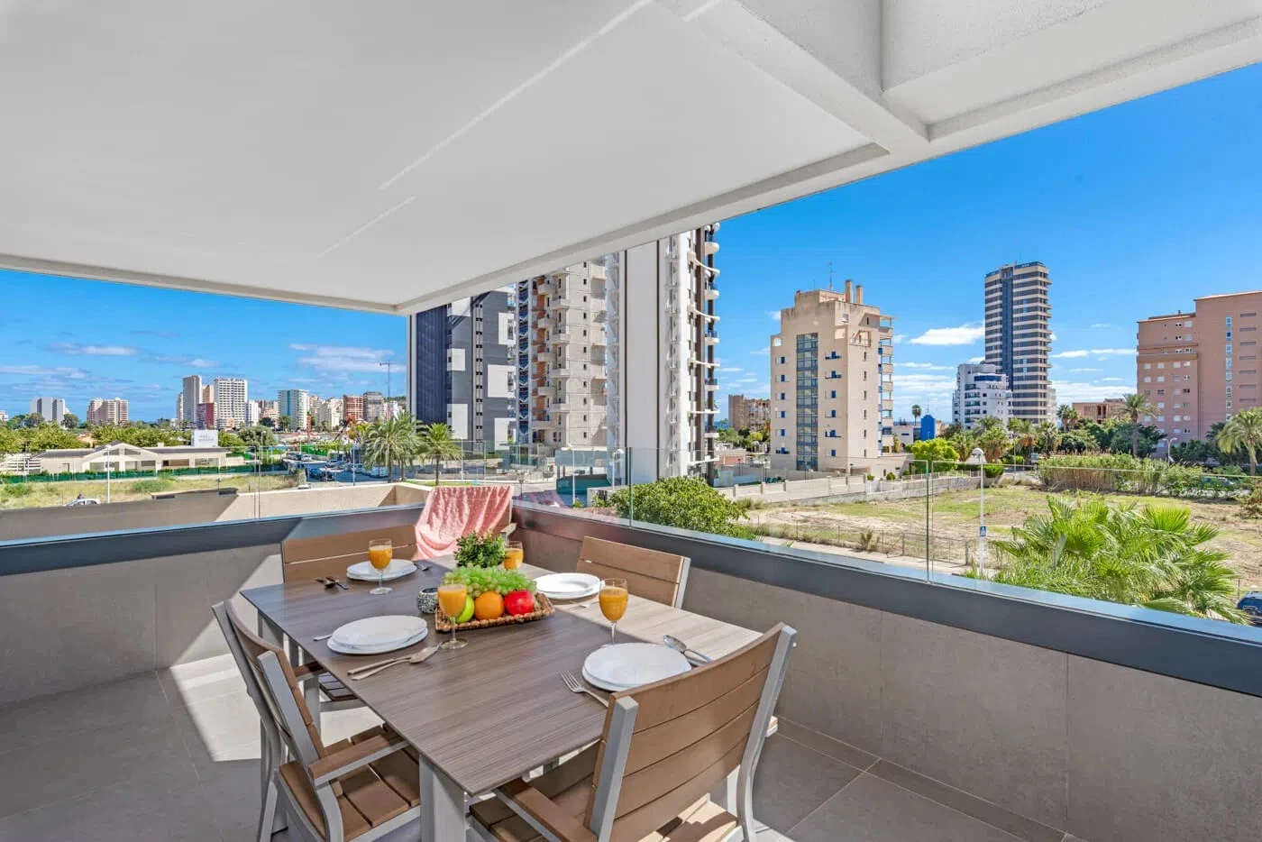 Covered terrace with sea views at apartment in Arenal-Bol, Calpe