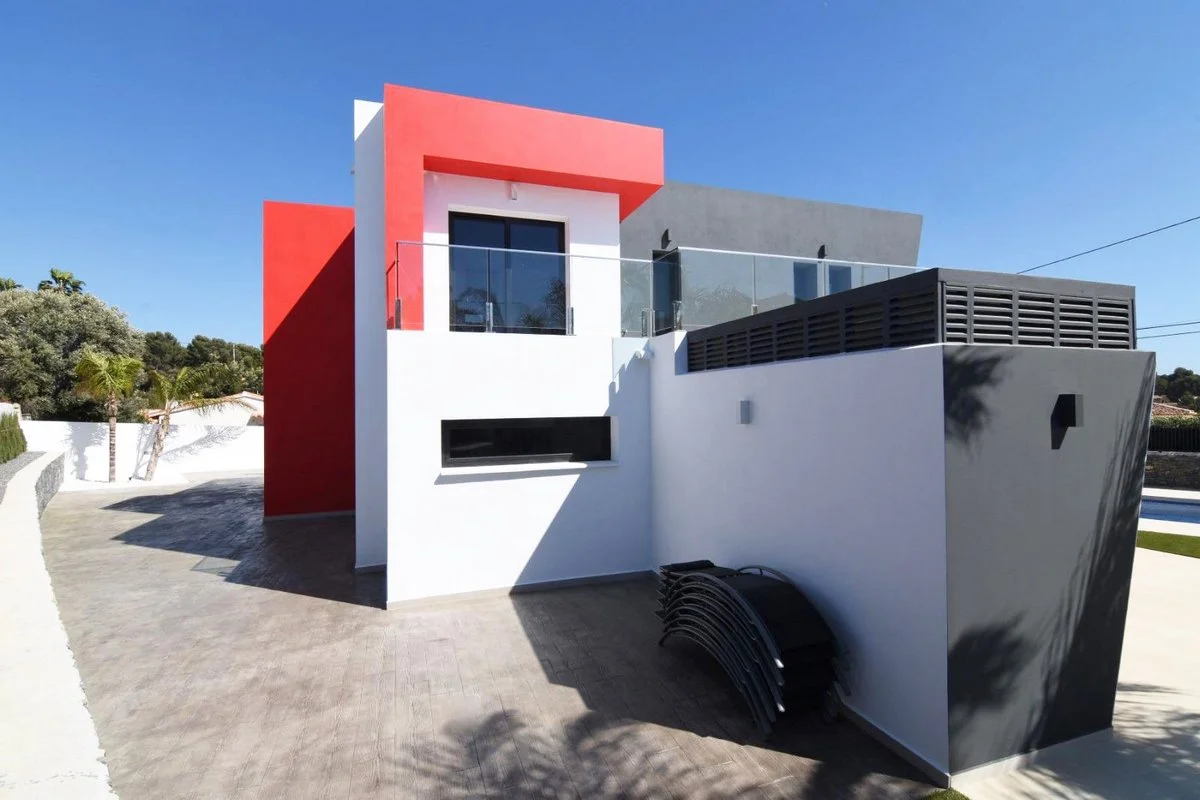 Exterior view of modern villa in Carrió, Calpe