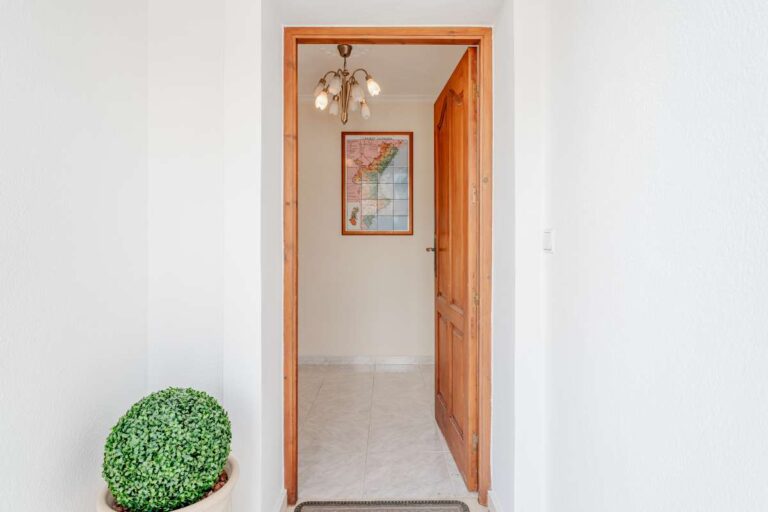 Interior doorway and hallway detail inside a Mediterranean villa with independent guest accommodation in Calpe.