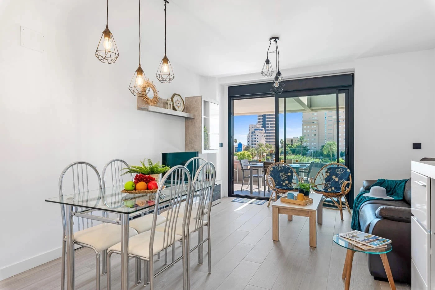 Open living area with terrace access in apartment in Arenal-Bol, Calpe