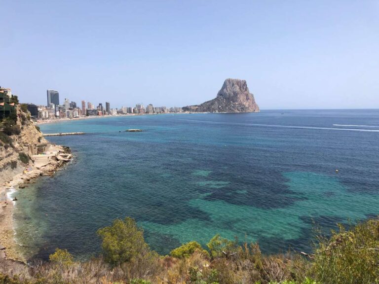 Open sea views towards the Peñón de Ifach from a frontline townhouse in Partida Manzanera, Calpe