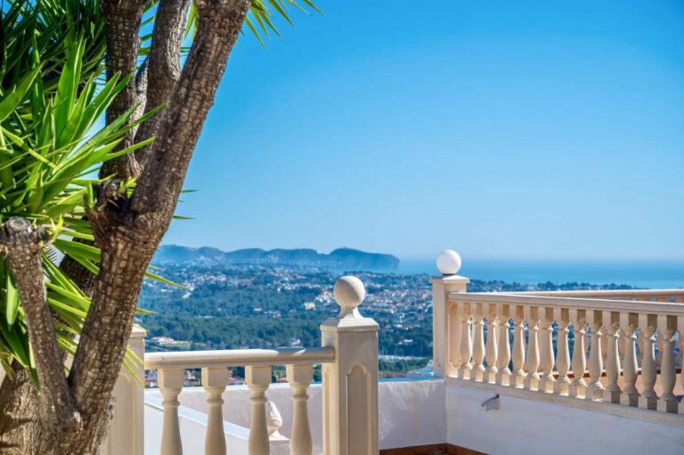 Panoramic sea and mountain views from a terrace at a villa in Calpe.