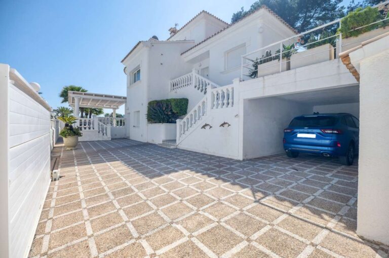 Private driveway and garage entrance at a villa in Calpe.