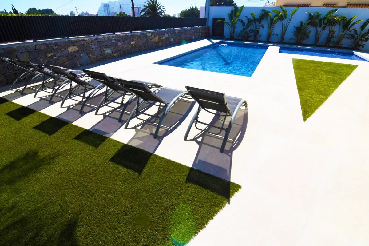 Private pool and sun terrace at modern villa in Carrió, Calpe
