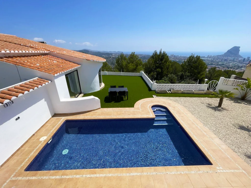 Villa in Renovation with Sea Views in Oltamar, Calpe