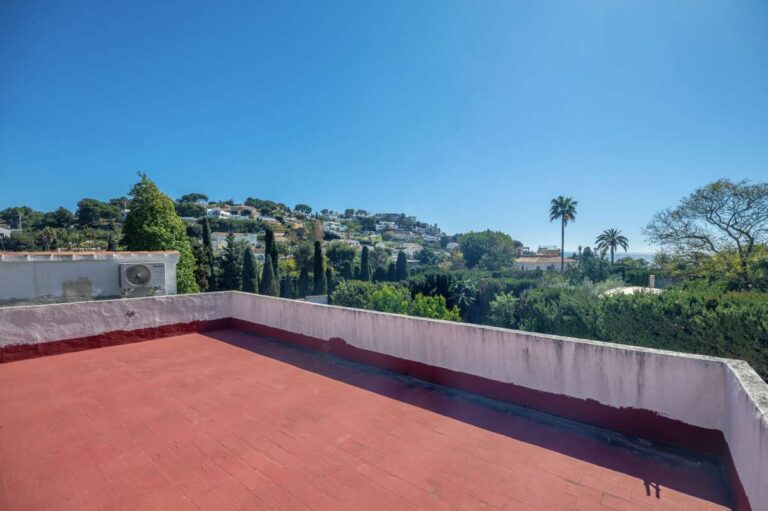 Rooftop solarium at a Mediterranean villa in Benissa Costa near Cala Baladrar with open views across the surrounding residential area