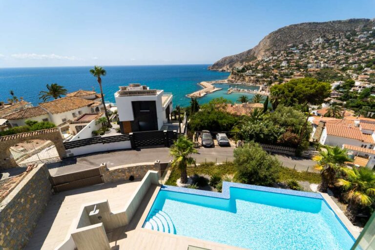 Rooftop terrace views from a new-build luxury villa near Puerto Blanco Marina in Calpe with private pool, Mediterranean Sea views and coastline scenery