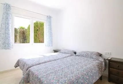 Second double bedroom in renovated bungalow in Cometa III, Calpe