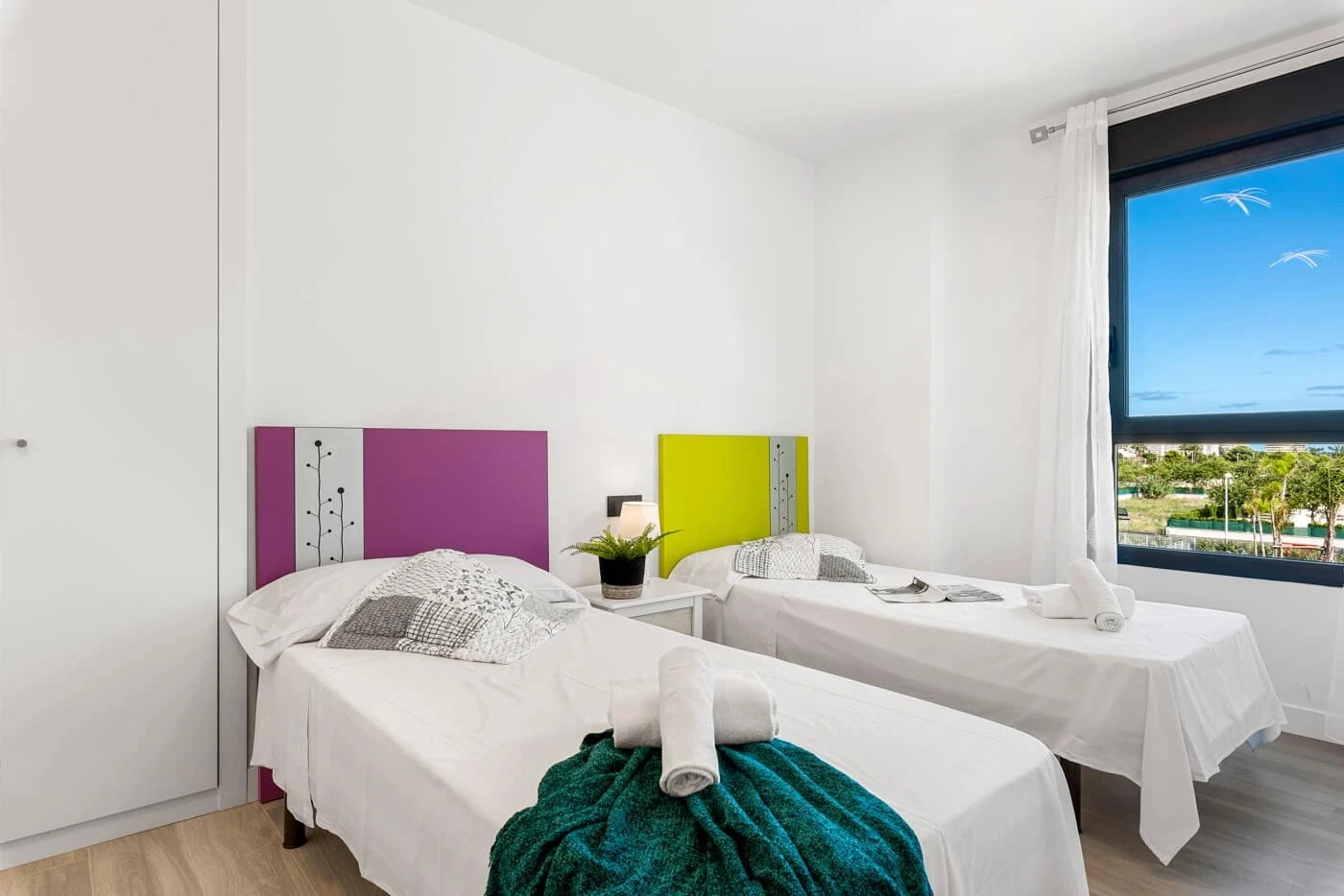Second twin bedroom in apartment in Arenal-Bol, Calpe