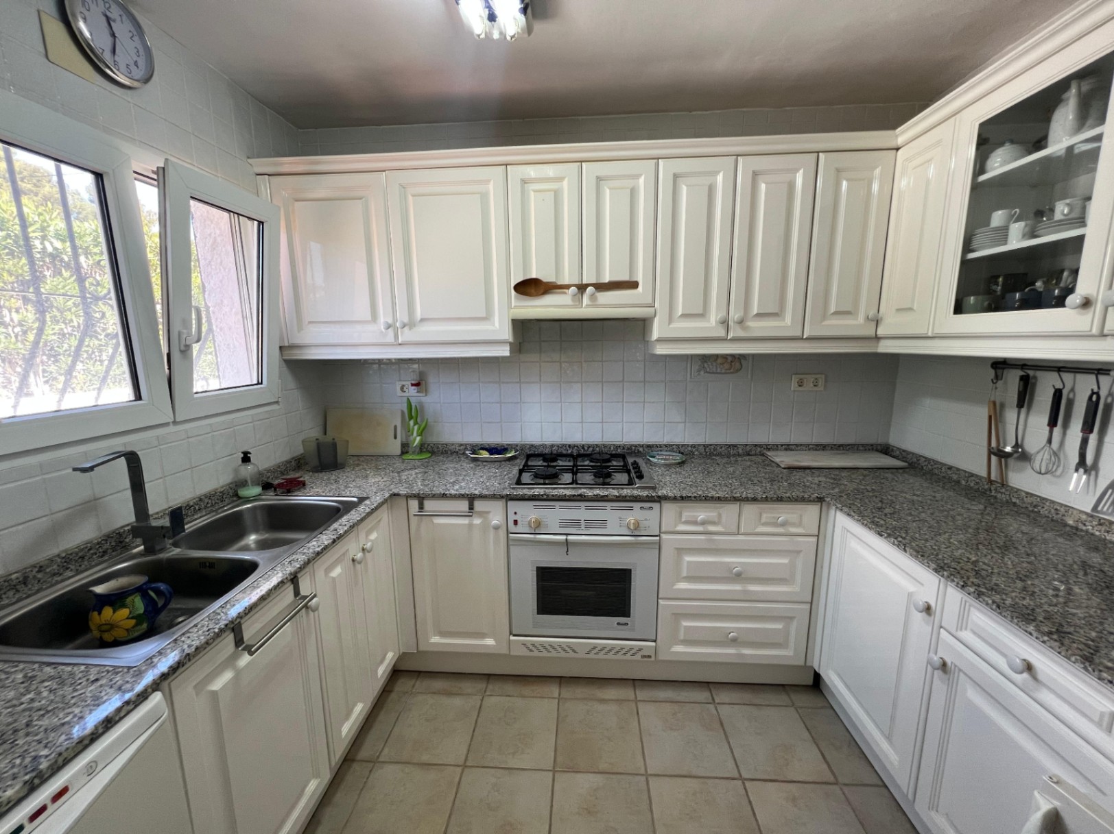 Separate kitchen inside Mediterranean villa in Buena Vista Benissa