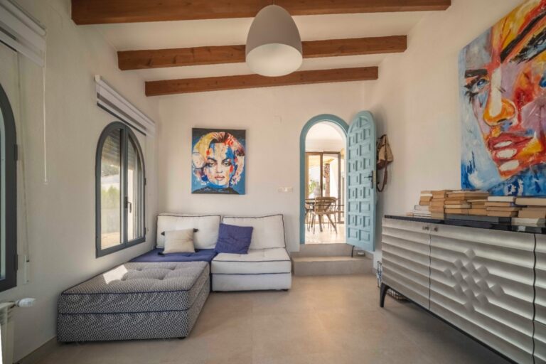 Sitting area with natural light at Ibiza-style villa in Calpe