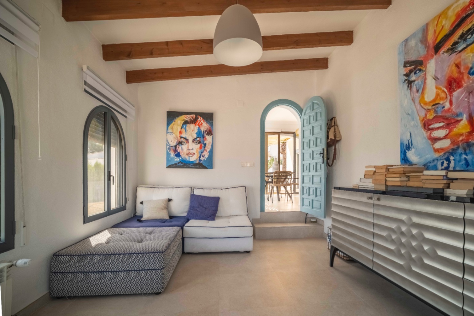 Sitting area with natural light at Ibiza-style villa in Calpe
