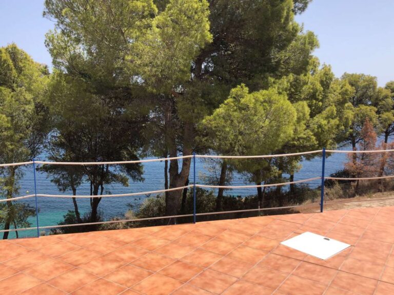 Terrace at a frontline townhouse in Partida Manzanera, Calpe with sea views and Mediterranean surroundings