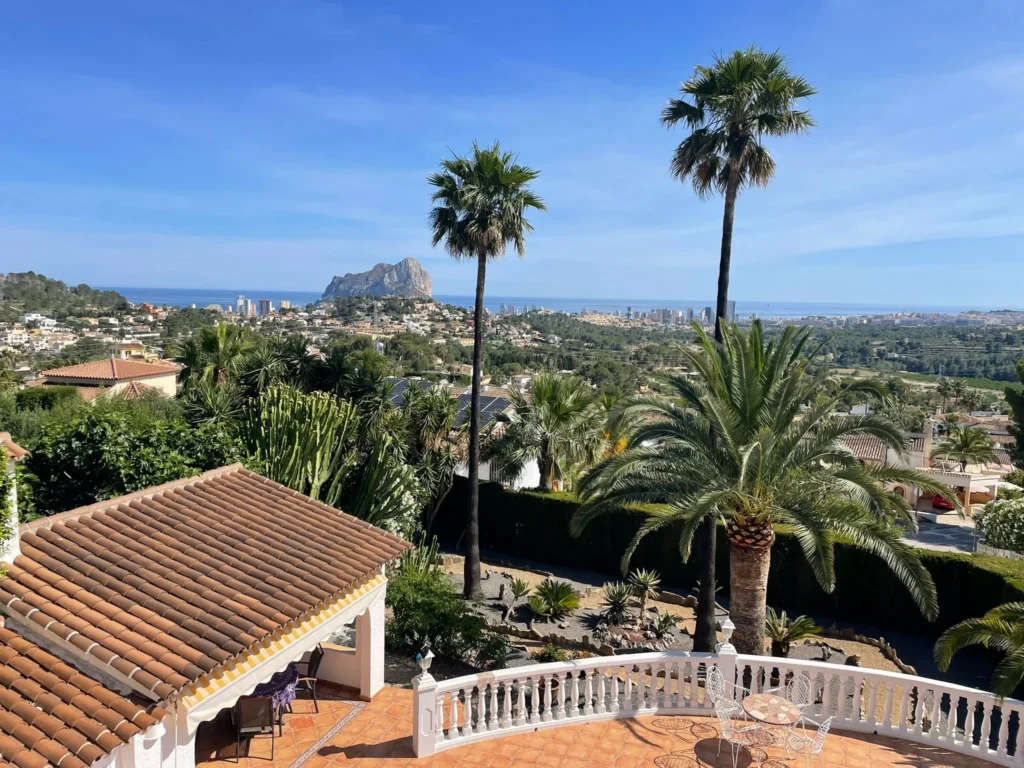 Mediterranean Villa with Breathtaking Panoramic Sea Views in Empedrola