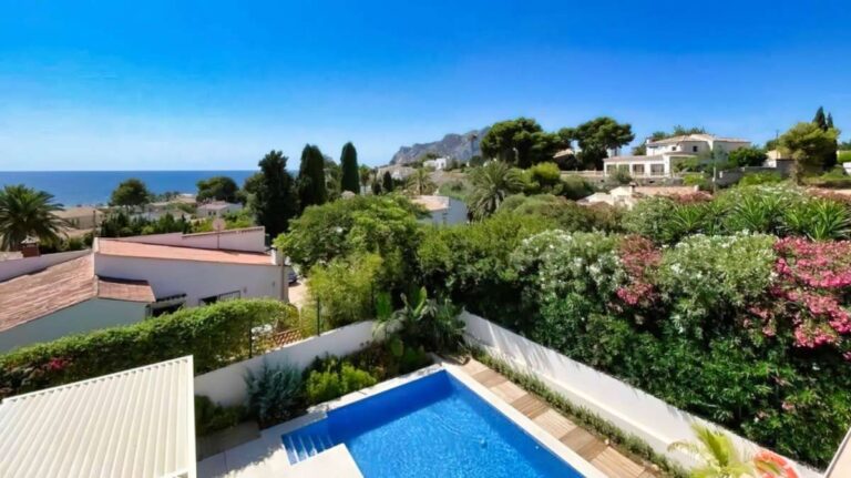 Views from the upper terrace of a modern luxury villa in La Calalga, Calpe with private pool, Mediterranean Sea views and landscaped garden