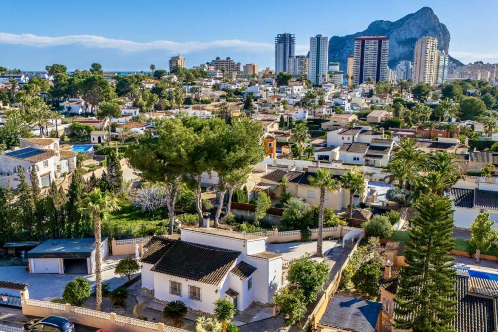 Single-Level Villa in Calpe Close to Beaches and Amenities