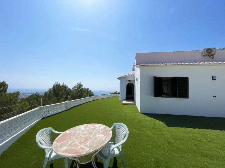 Villa in Renovation with Sea Views in Oltamar, Calpe