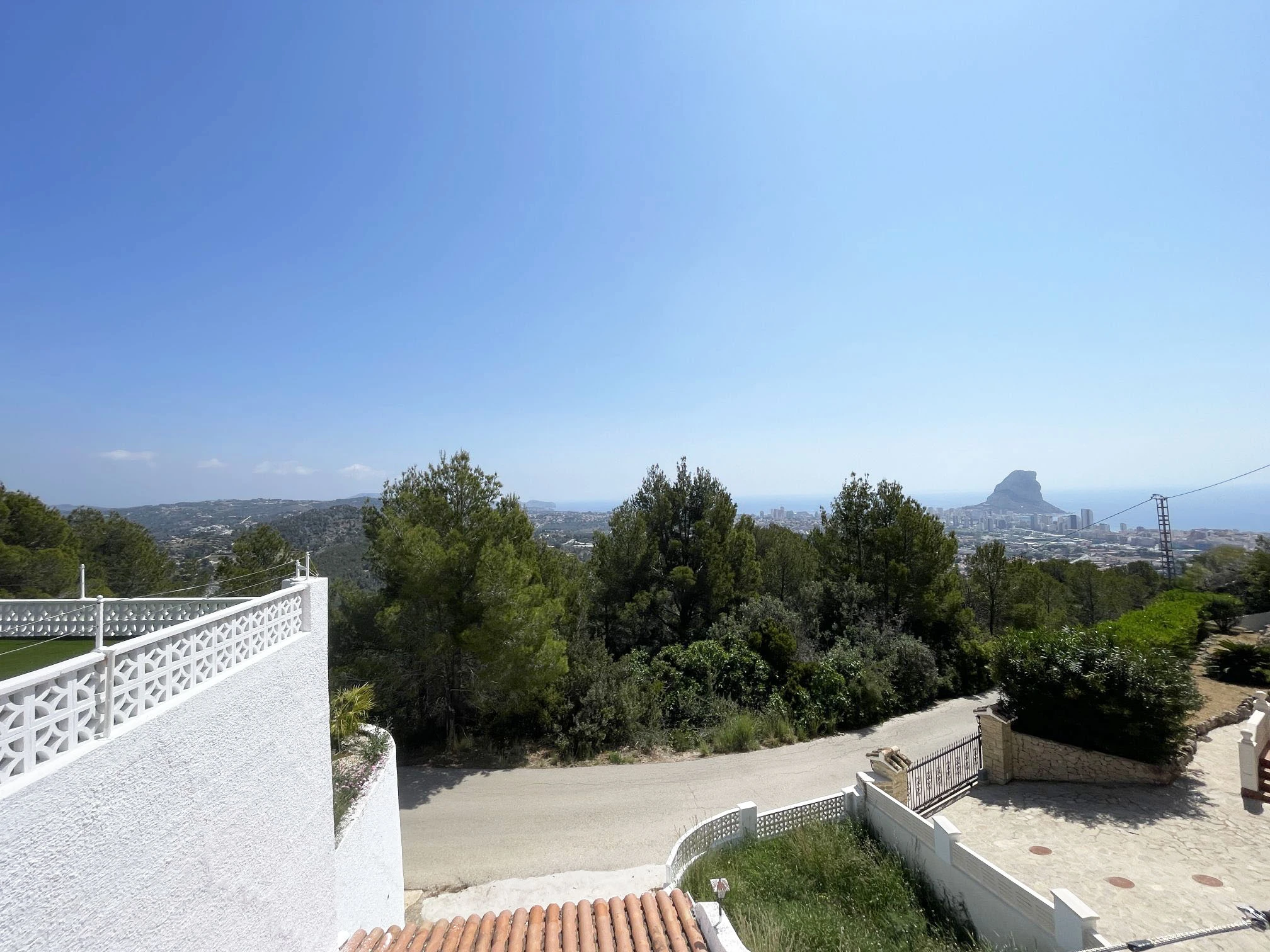 Wide sea and Peñón de Ifach view from villa in Oltamar, Calpe
